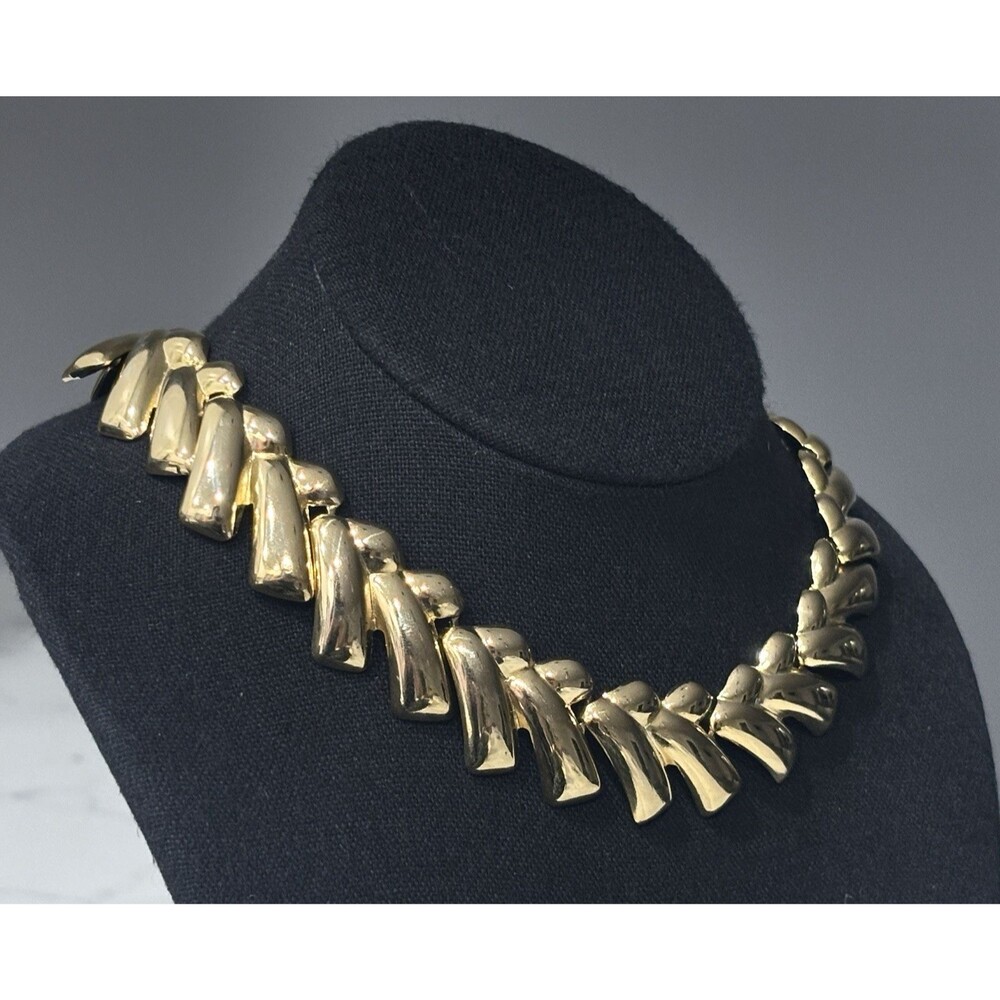 Vintage Chunky Gold Tone Necklace Geometric Chevron Statement Bold 18"